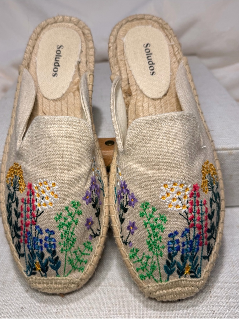 Soludos Embroidered Botanical Wildflower Canvas Espadrille Mules